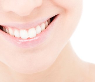 Cosmetic dentistry services near Manchester with Dr. Ronen Rotem, DDS